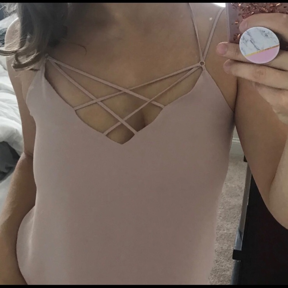 Front crossover tank, ballet pink. Strappy & fun!